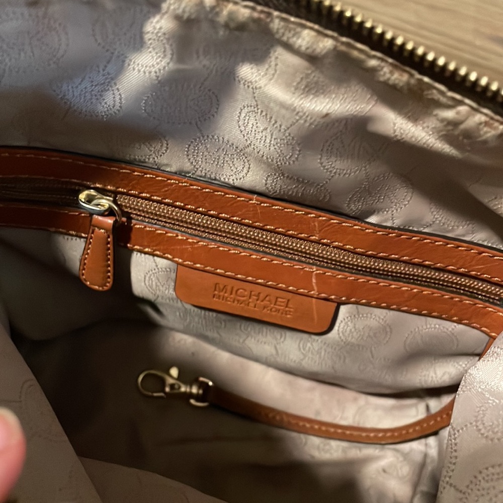 Michael Kors brown MK logo crossbody purse - Picture 7 of 9